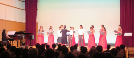 金光大阪中学校高等学校育友会コーラス写真